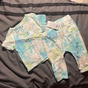 Tie dye unisex outfit